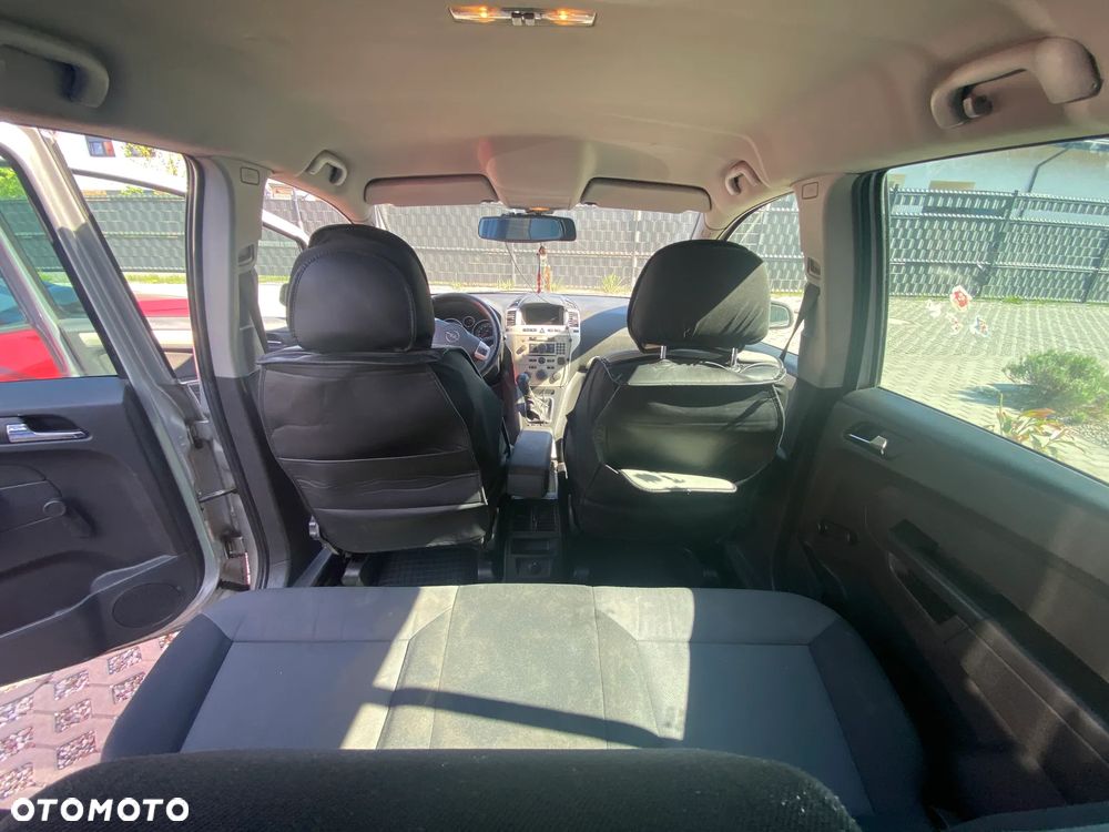 Opel Zafira 1.6 - 9