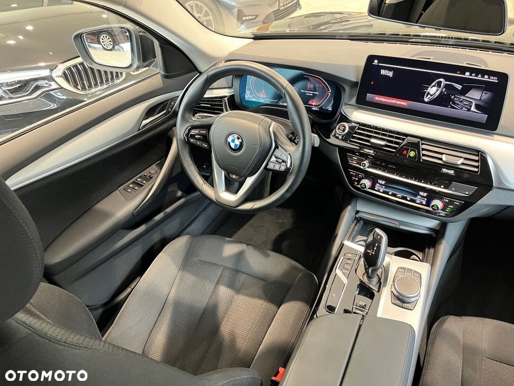 BMW Seria 5 - 17