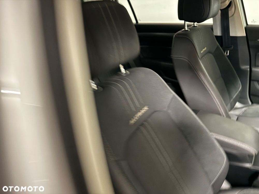 Volkswagen Passat Alltrack 2.0 TDI SCR 4Mot DSG - 11
