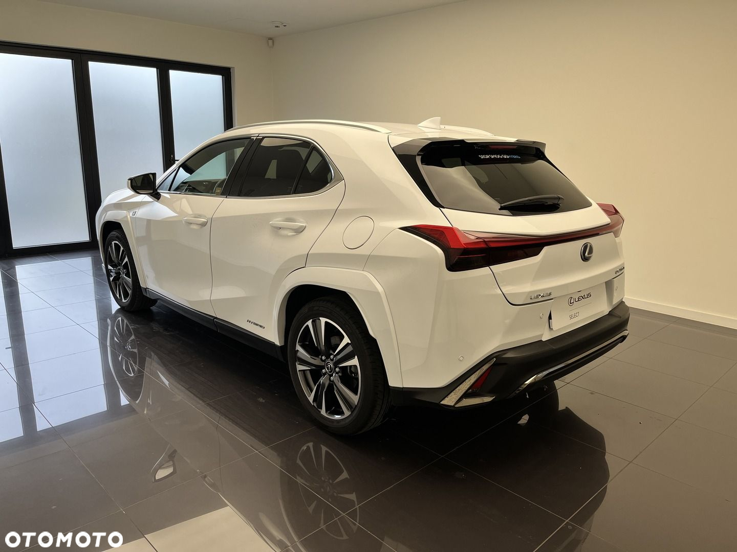 Lexus UX - 3