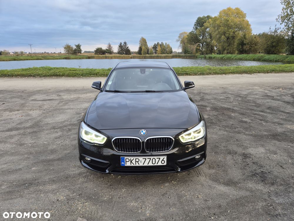 BMW Seria 1 120i GPF Urban Line - 2