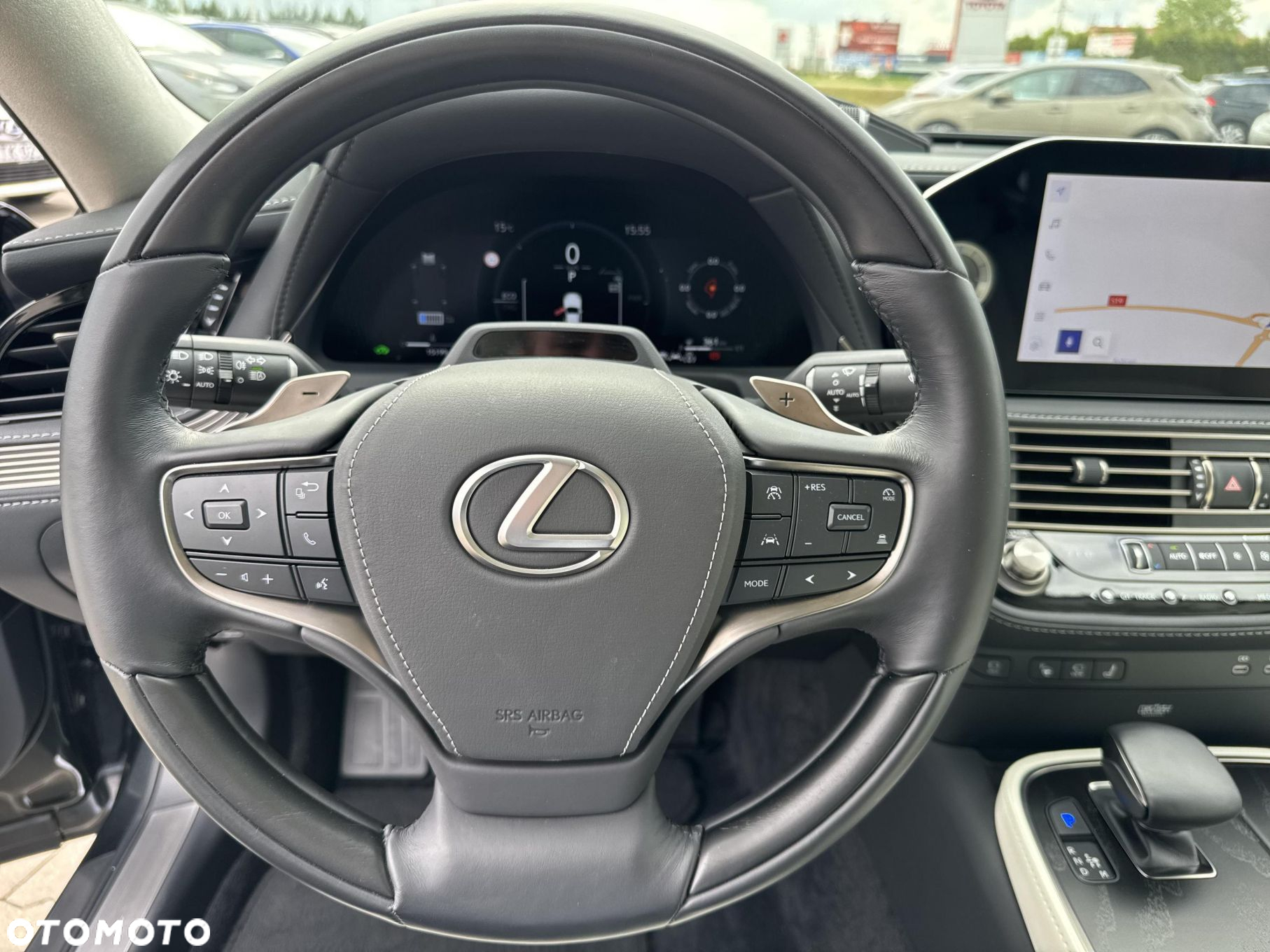 Lexus LS - 16