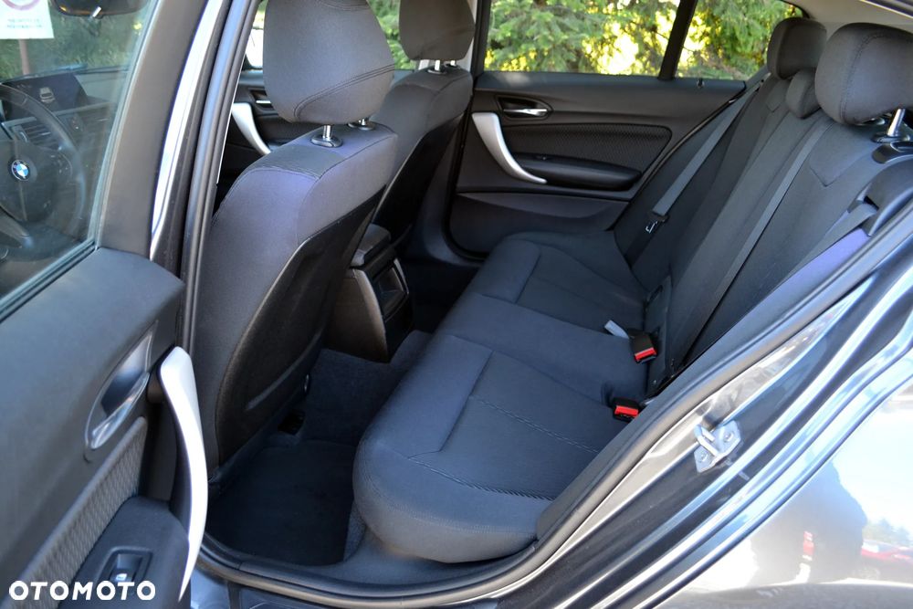 BMW Seria 1 - 22