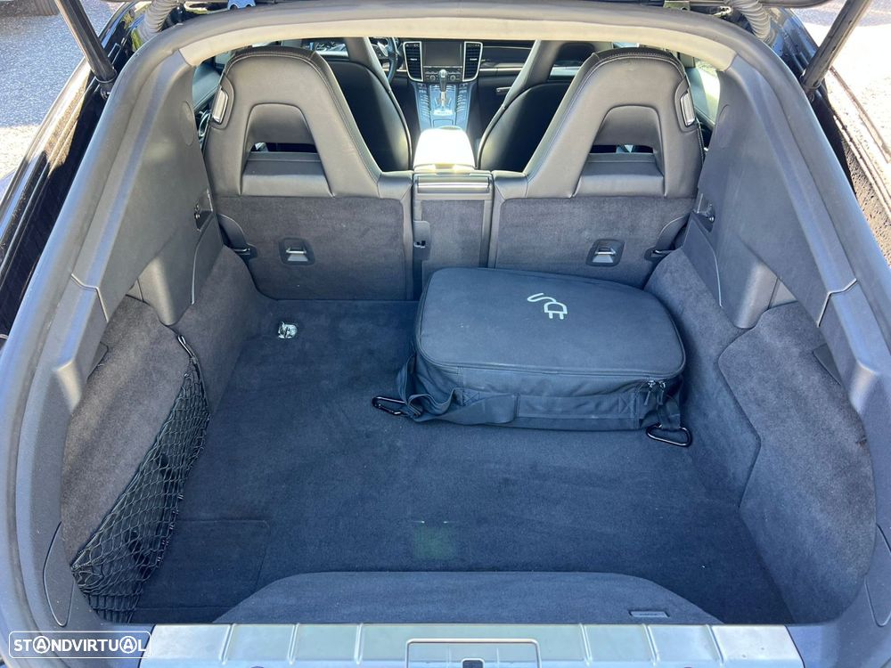 Porsche Panamera - 16