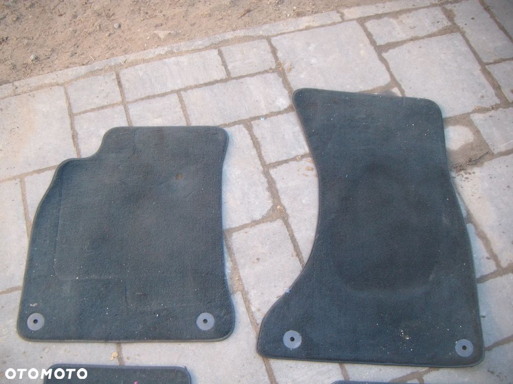 audi a3 8p dywaniki welurowe komplet - 2