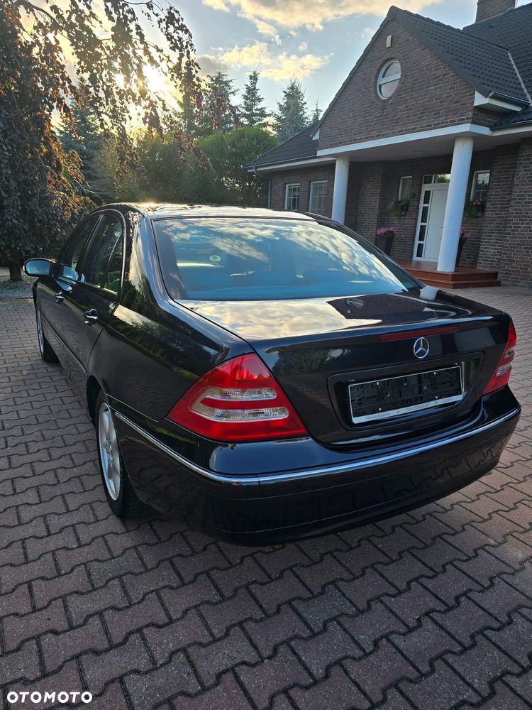 Mercedes-Benz Klasa C 200 Kompressor Elegance - 9