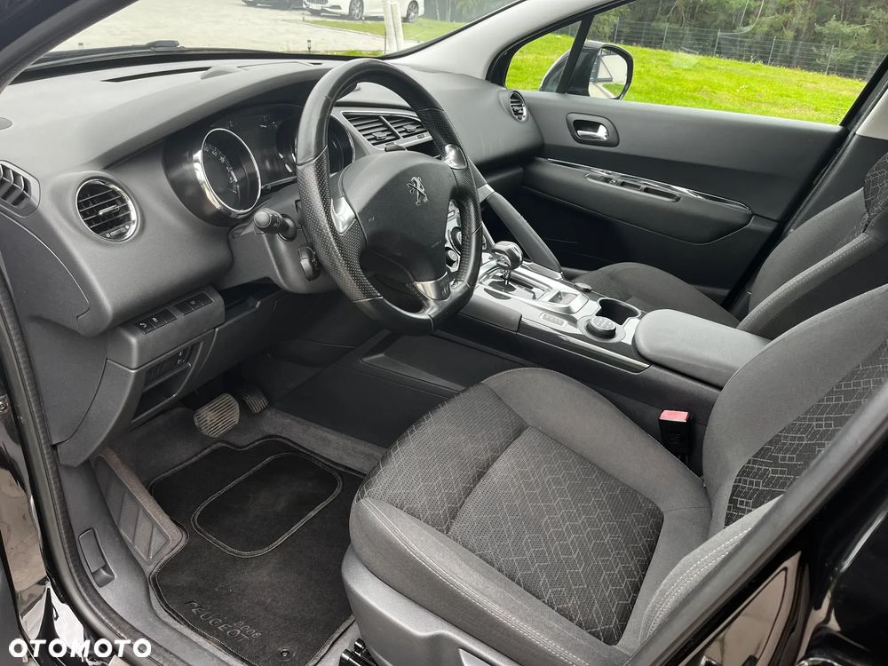 Peugeot 3008 2.0 HDi HYbrid4 - 11