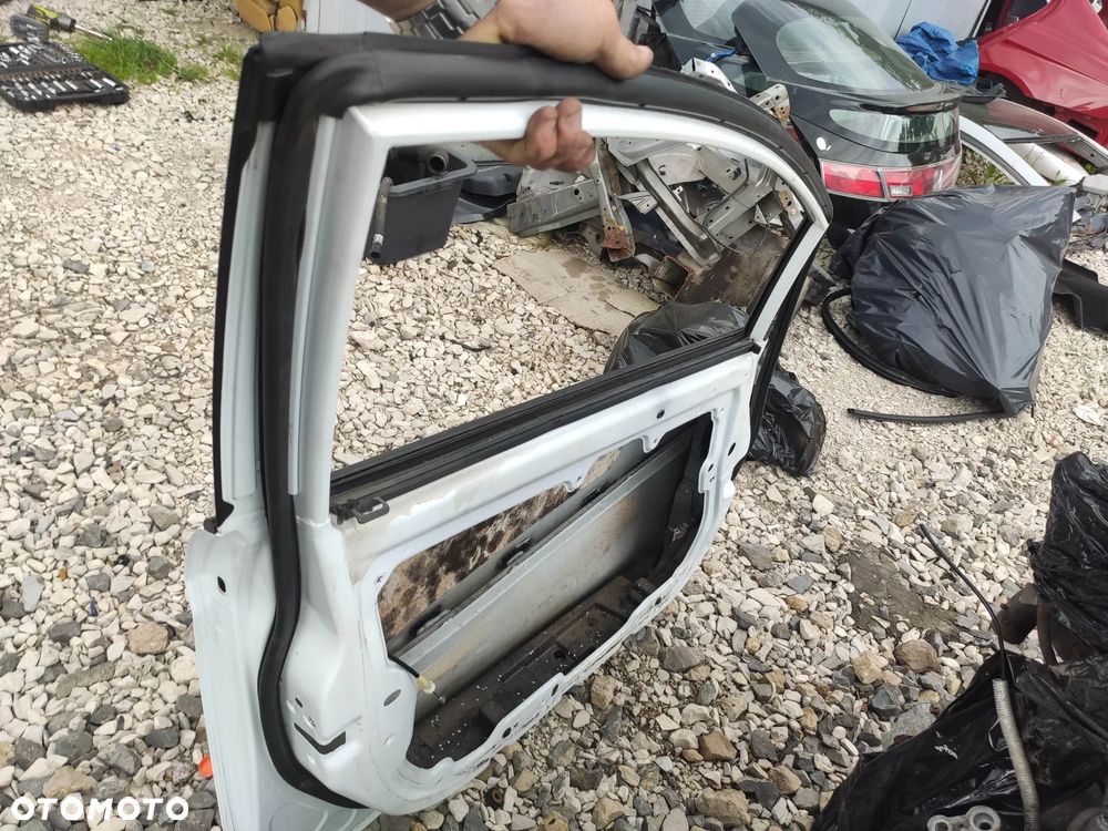 KL Drzwi lewy przód Ford Fiesta MKVII MK7 5Drzwi Lift 12- HC białe gołe - 5