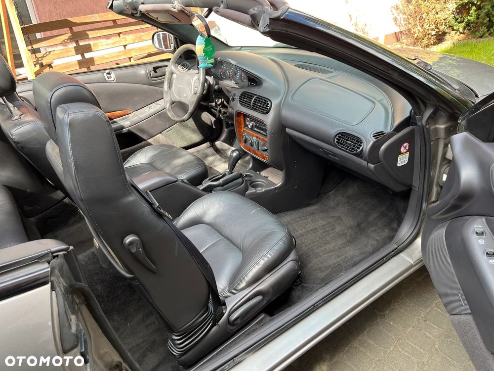Chrysler Stratus - 27