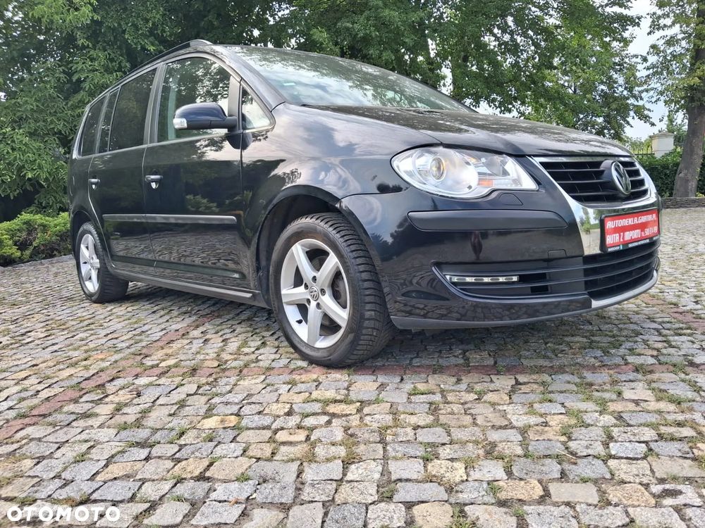 Volkswagen Touran - 3