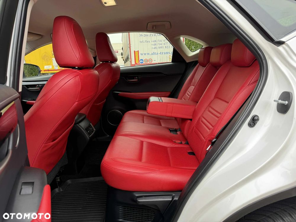 Lexus NX 300h Elite 2WD - 9