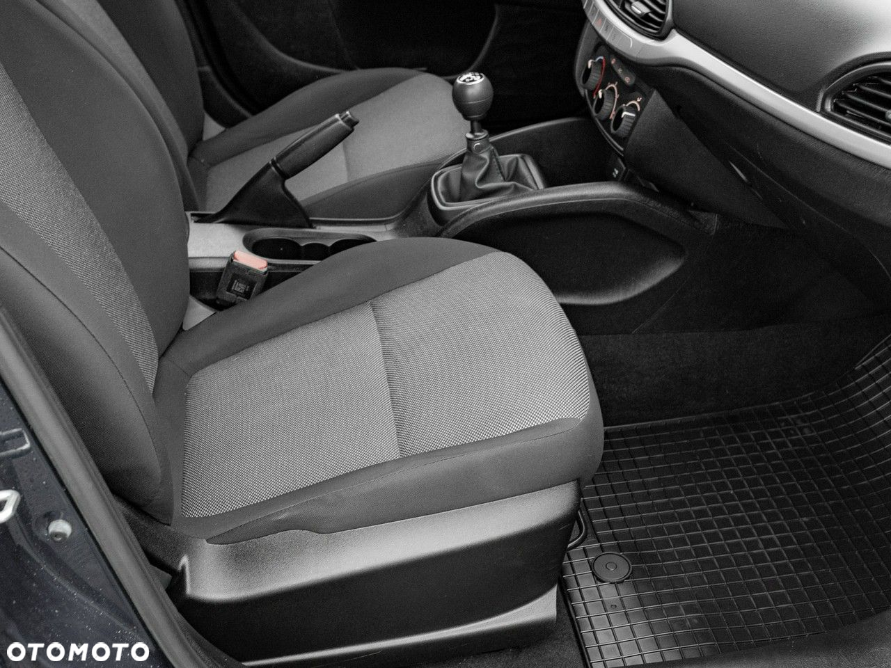 Fiat Tipo 1.4 16v Pop EU6d - 29