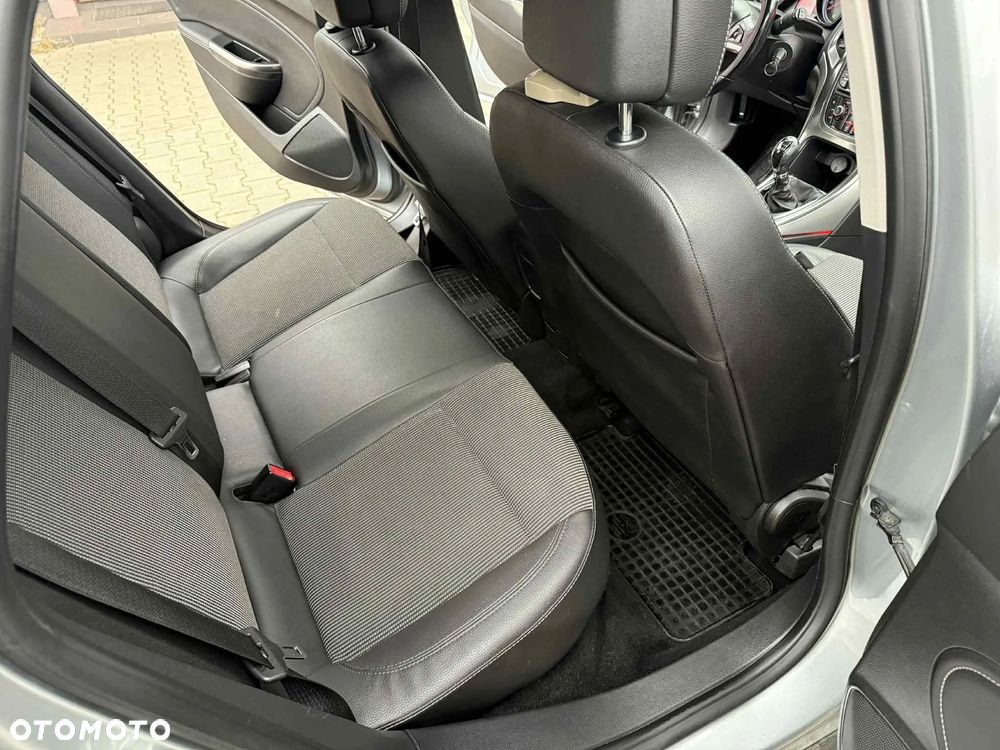 Opel Astra III 1.7 CDTI EcoFLEX - 38