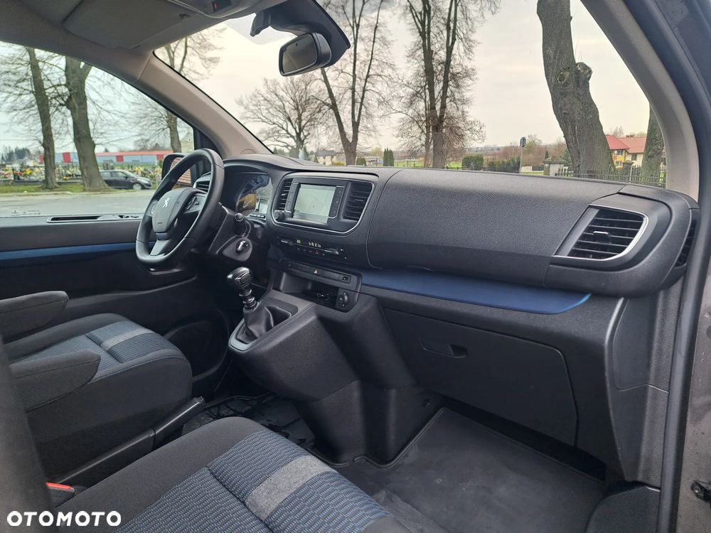 Peugeot Traveller 2.0 BlueHDi Long Business Vip - 27