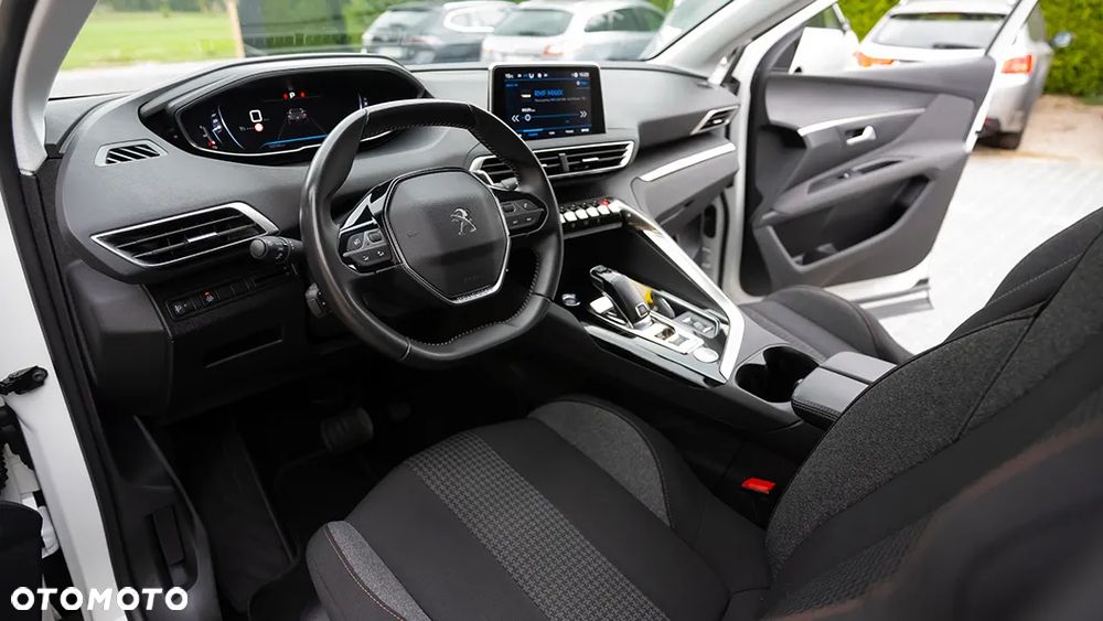 Peugeot 3008 BlueHDi 130 Stop & Start EAT8 Active Business-Paket - 28