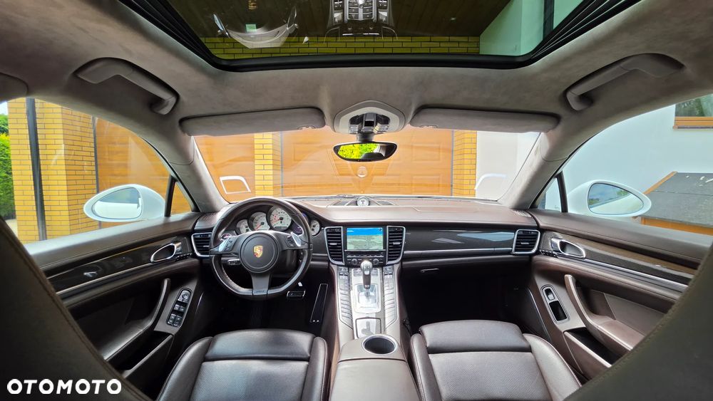 Porsche Panamera - 5