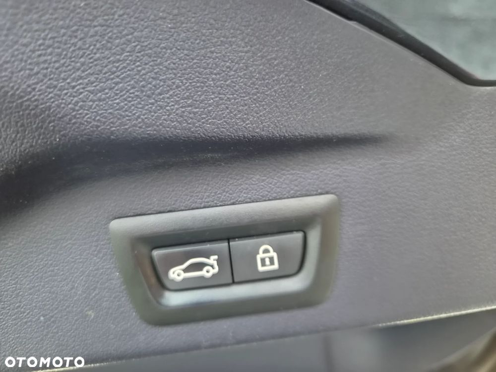 BMW X7 M50d sport - 24