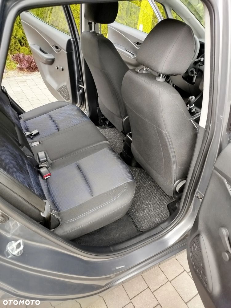 Hyundai ix20 1.4 blue Trend - 23