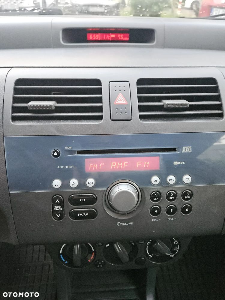 Suzuki Swift 1.3 Comfort - 29