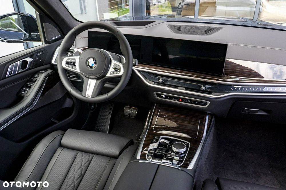 BMW X7 - 21