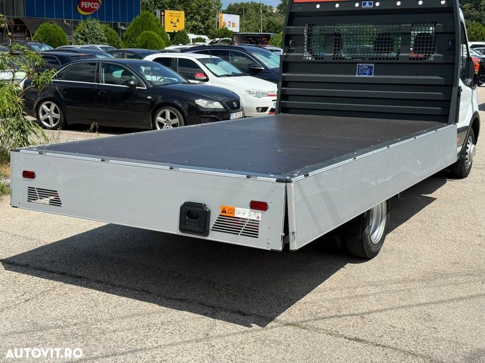 Ford Transit - 10