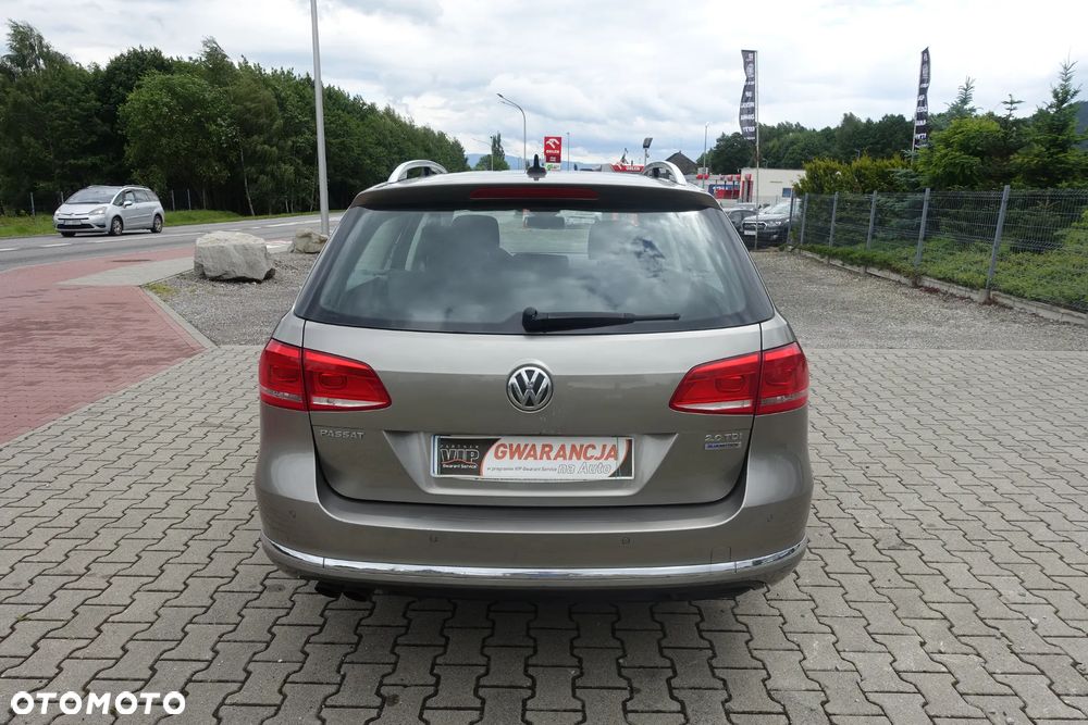 Volkswagen Passat 2.0 TDI DSG BlueMotion Technology Comfortline - 6