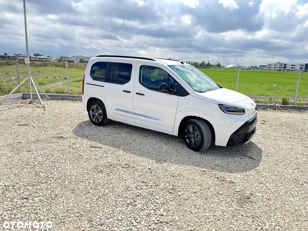 Toyota Proace City Verso 1.5 D-4D Family - 2