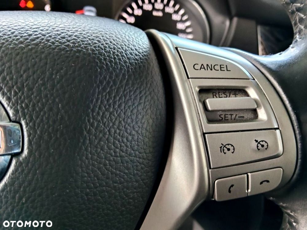 Nissan Qashqai - 12