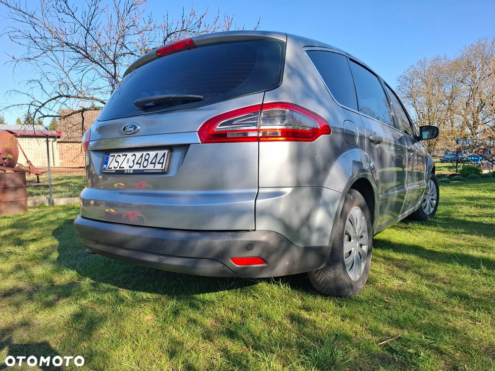 Ford S-Max ver-2-0-tdci-titanium - 3