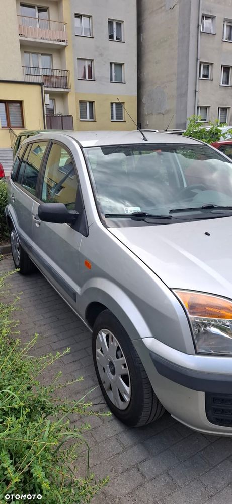 Ford Fusion - 3