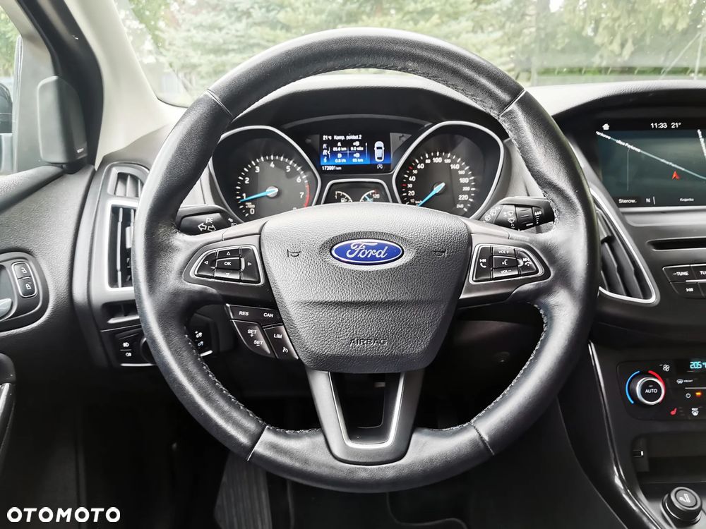 Ford Focus 1.5 EcoBoost STart-Stopp-System TITANIUM - 14