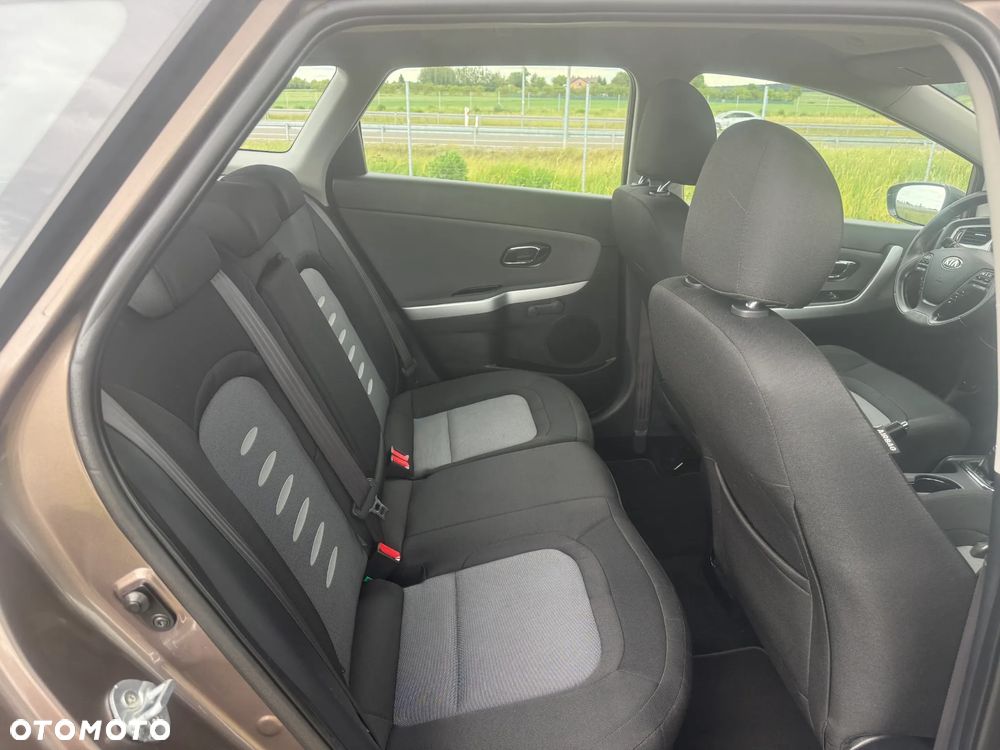 Kia Ceed - 12