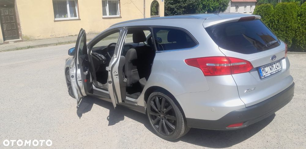 Ford Focus - 13