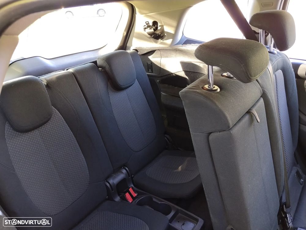BMW 216 Gran Tourer d Luxury Line - 12
