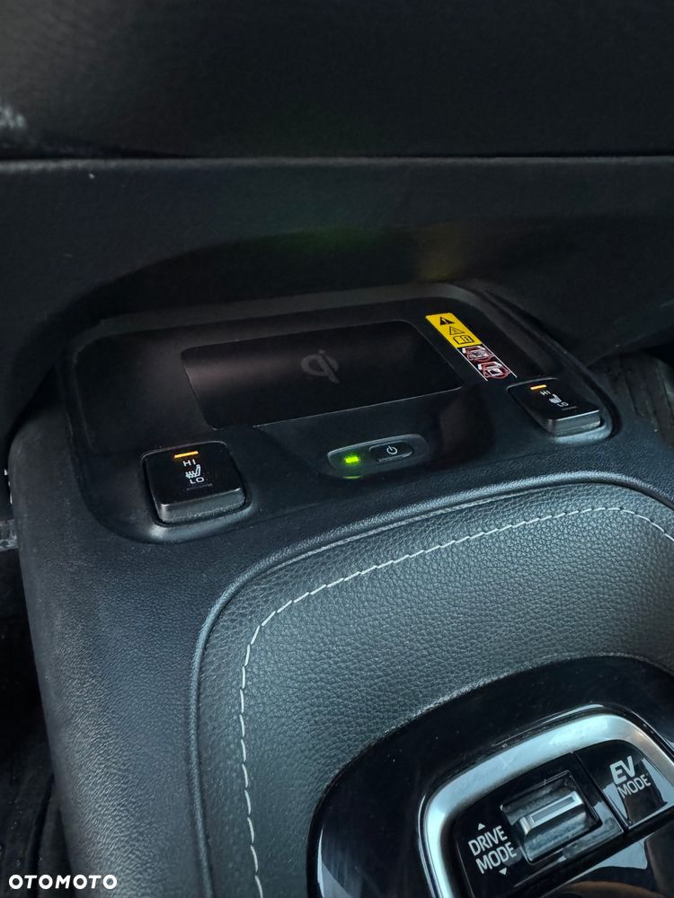 Toyota Corolla 2.0 Hybrid Executive - 16