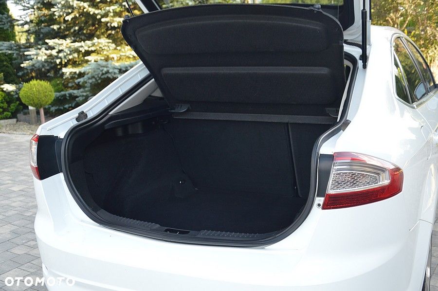 Ford Mondeo 2.0 TDCi Business Edition - 21