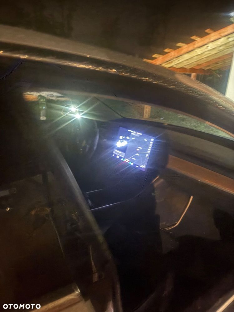 Tesla Model 3 - 6