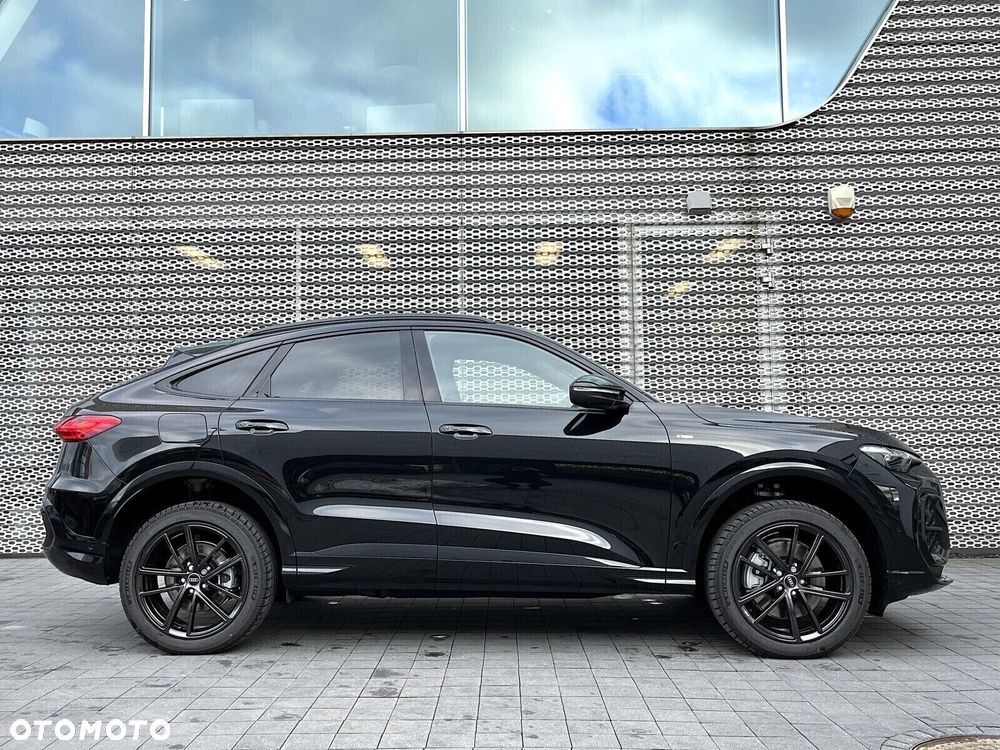 Audi Q5 Sportback - 9