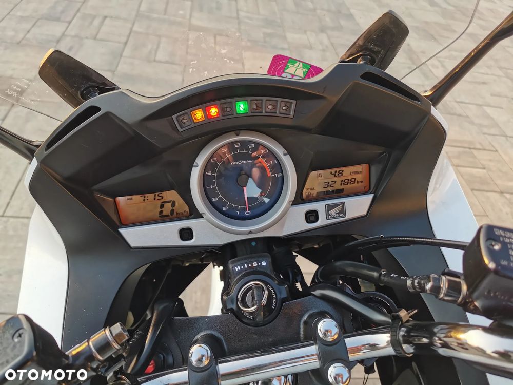 Honda CBF - 16