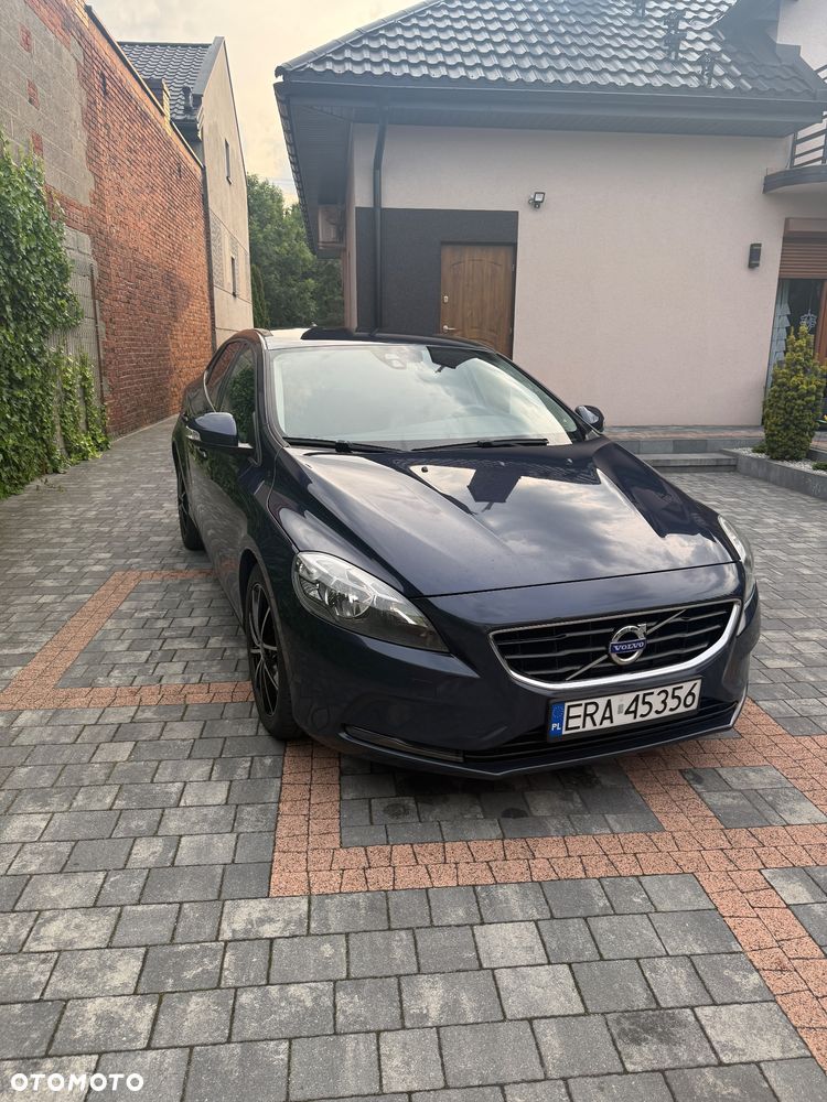 Volvo V40 - 2
