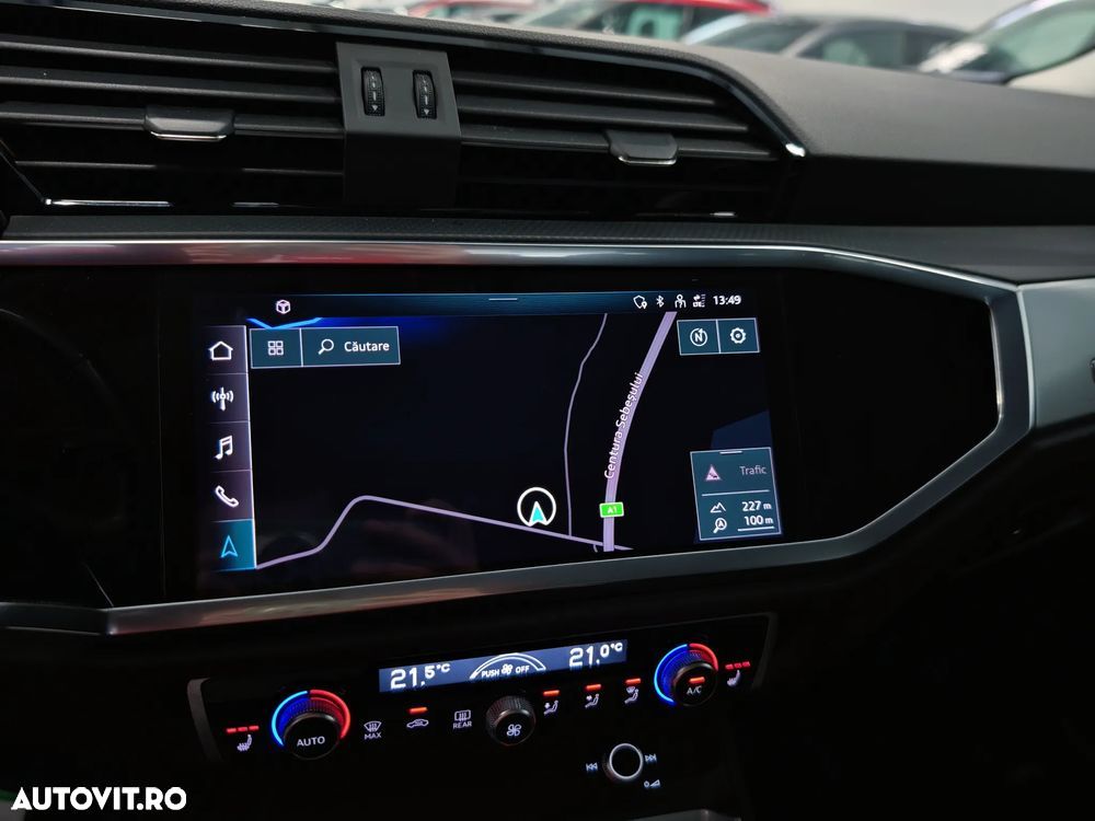 Audi Q3 45 TFSIe S tronic - 8