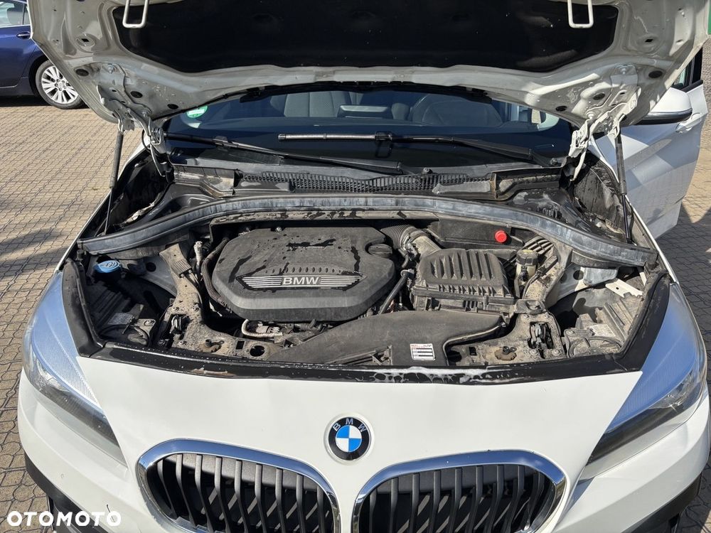 BMW Seria 2 216d - 5