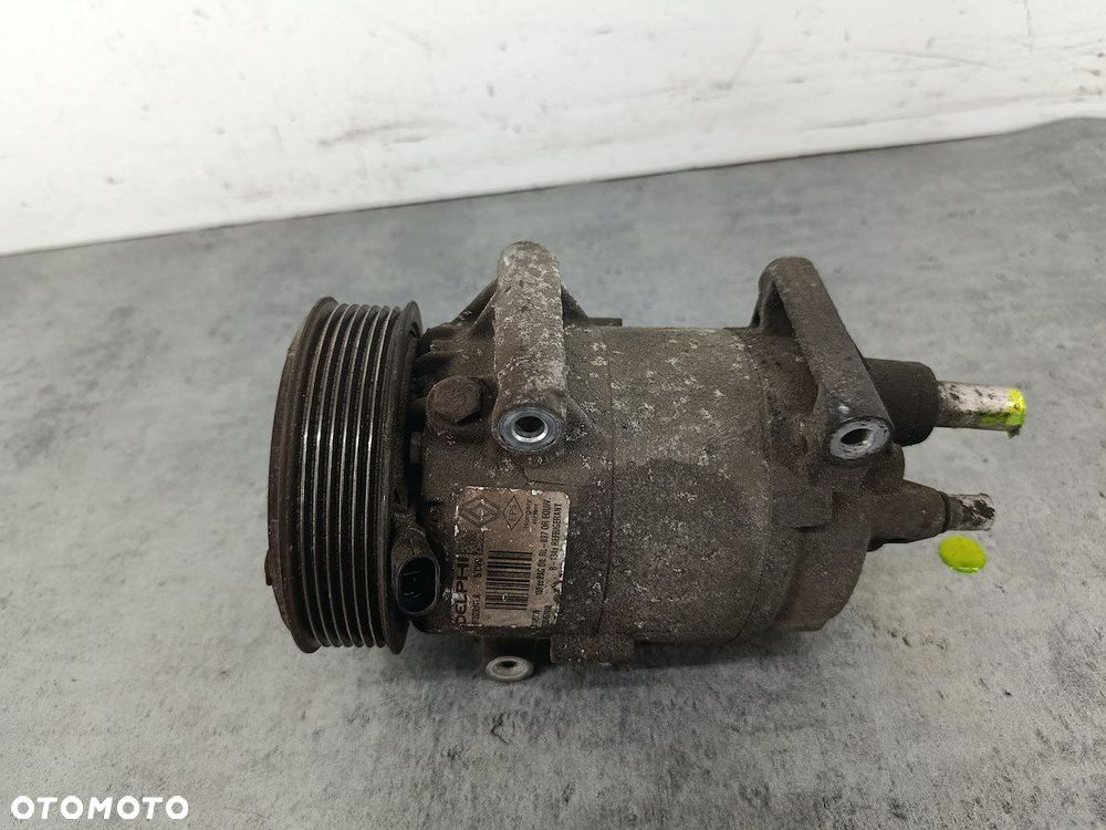 POMPA, SPRĘŻARKA KLIMATYZACJI RENAULT MEGANE II 8200457418 DELPHI 2.0 16V - 1