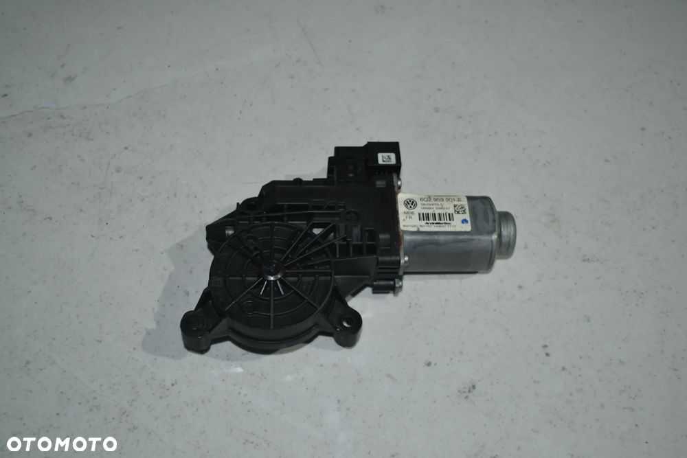 VW POLO 9N T5 SKODA FABIA II ROOMSTER SILNICZEK OPUSZCZANIA SZYB PRZÓD PRZEDNI PRAWY 6Q2959801E