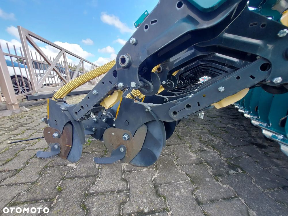 ARBOS ARBOS MSD 2.0 E z broną wirnikową MK 180 - 22
