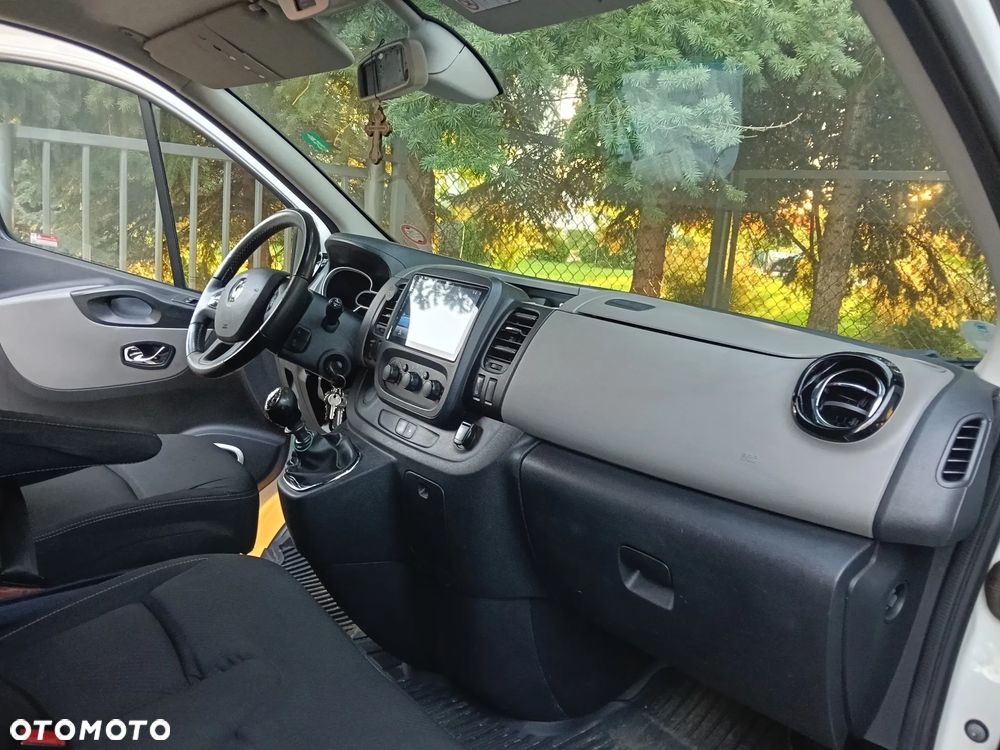 Renault Trafic - 1