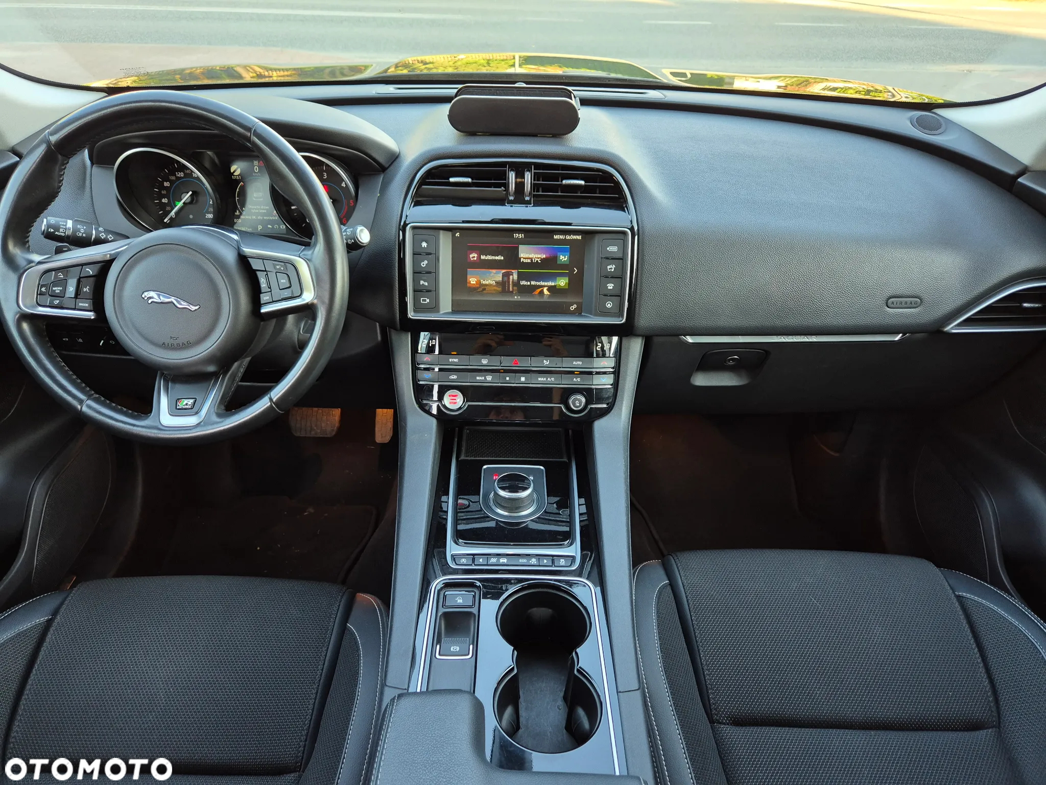 Jaguar F-Pace 2.0 i4D AWD R-Sport - 20
