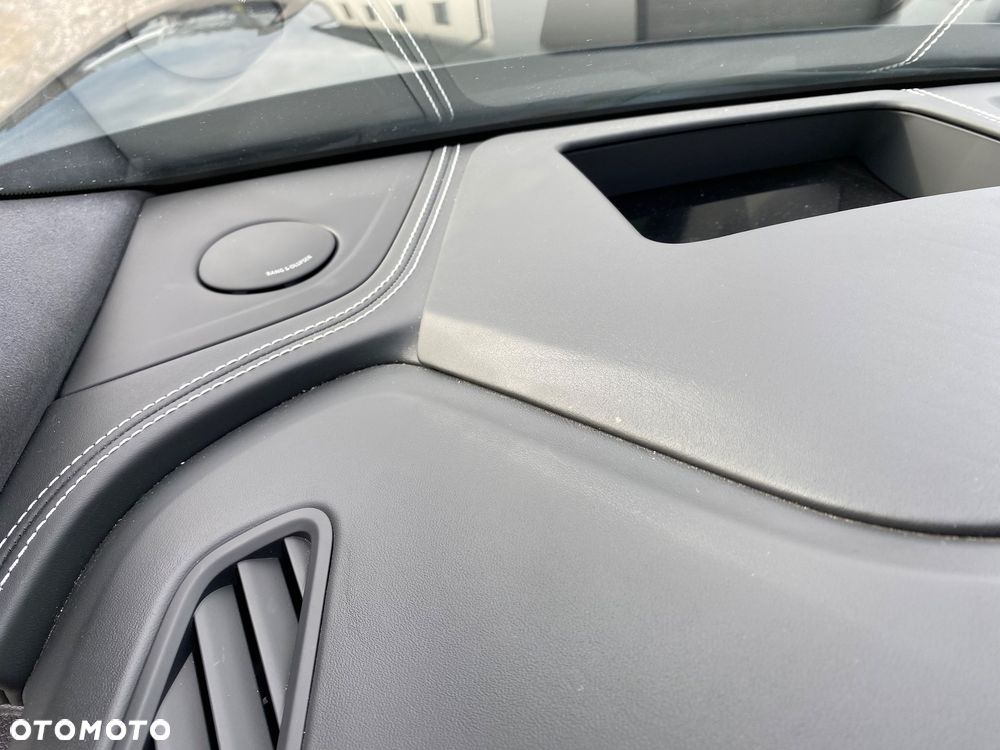 Audi RS Q8 - 24