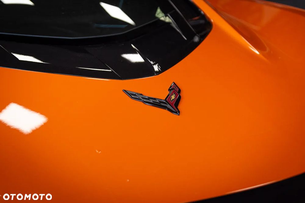 Chevrolet Corvette - 8