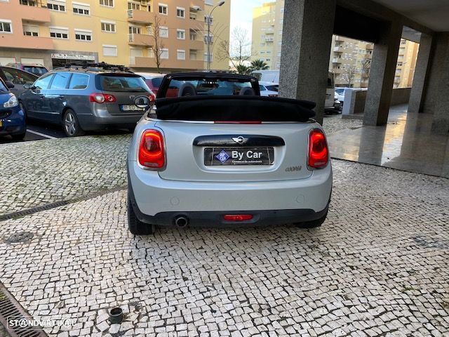 MINI Cabrio Cooper Resolute Edition - 32